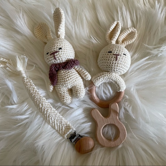 4piece baby wooden rattle set - Picture 3 of 3